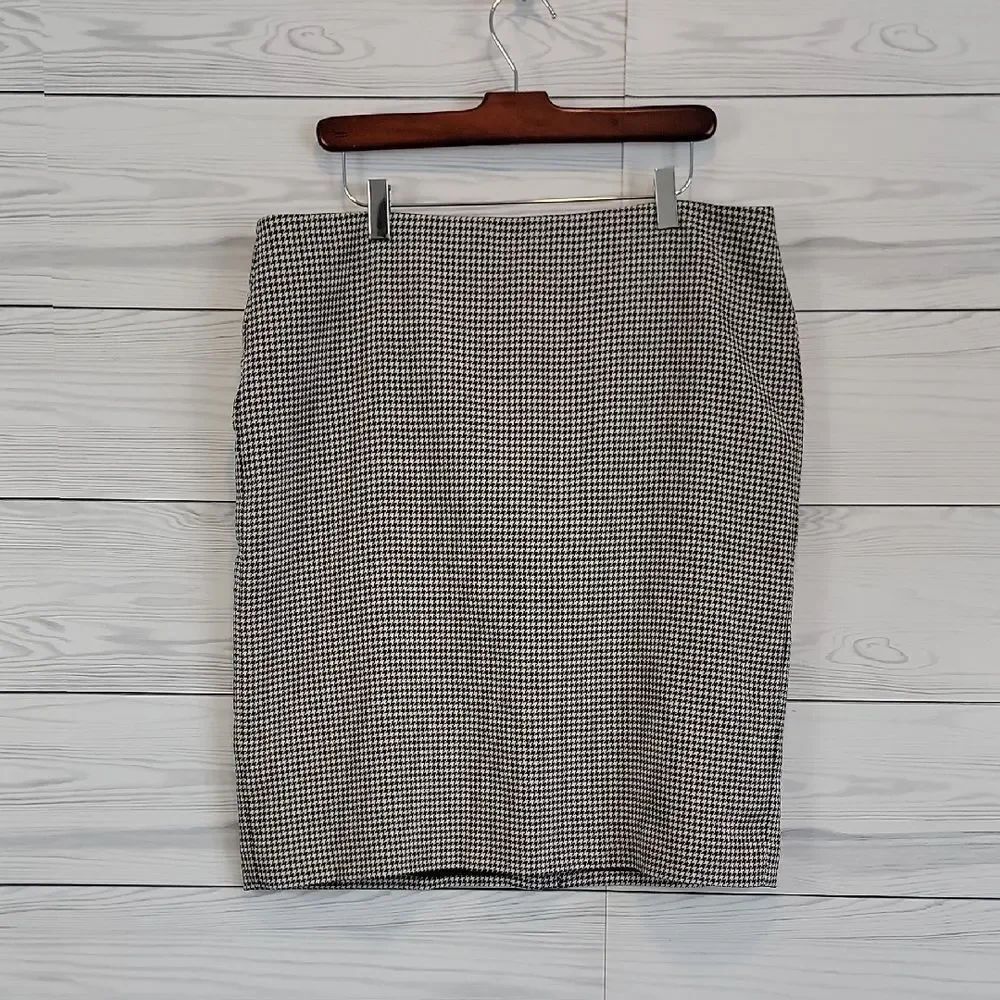Talbots Pencil Skirt Black & White Houndstooth Mini Womens Size 14